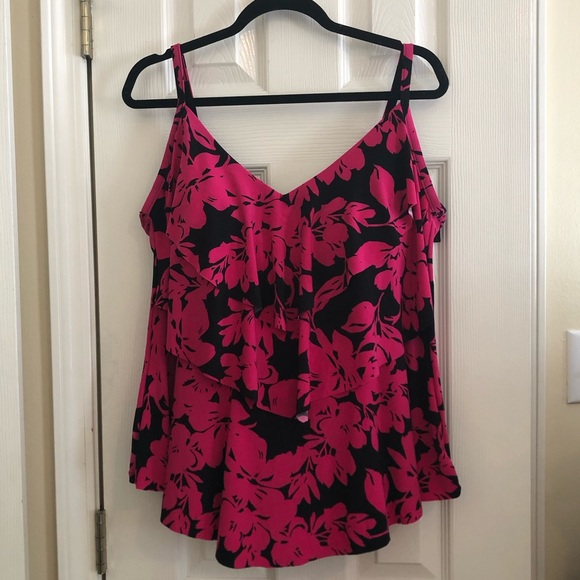 Aqua Green Other - NWOT plus size floral tankini top